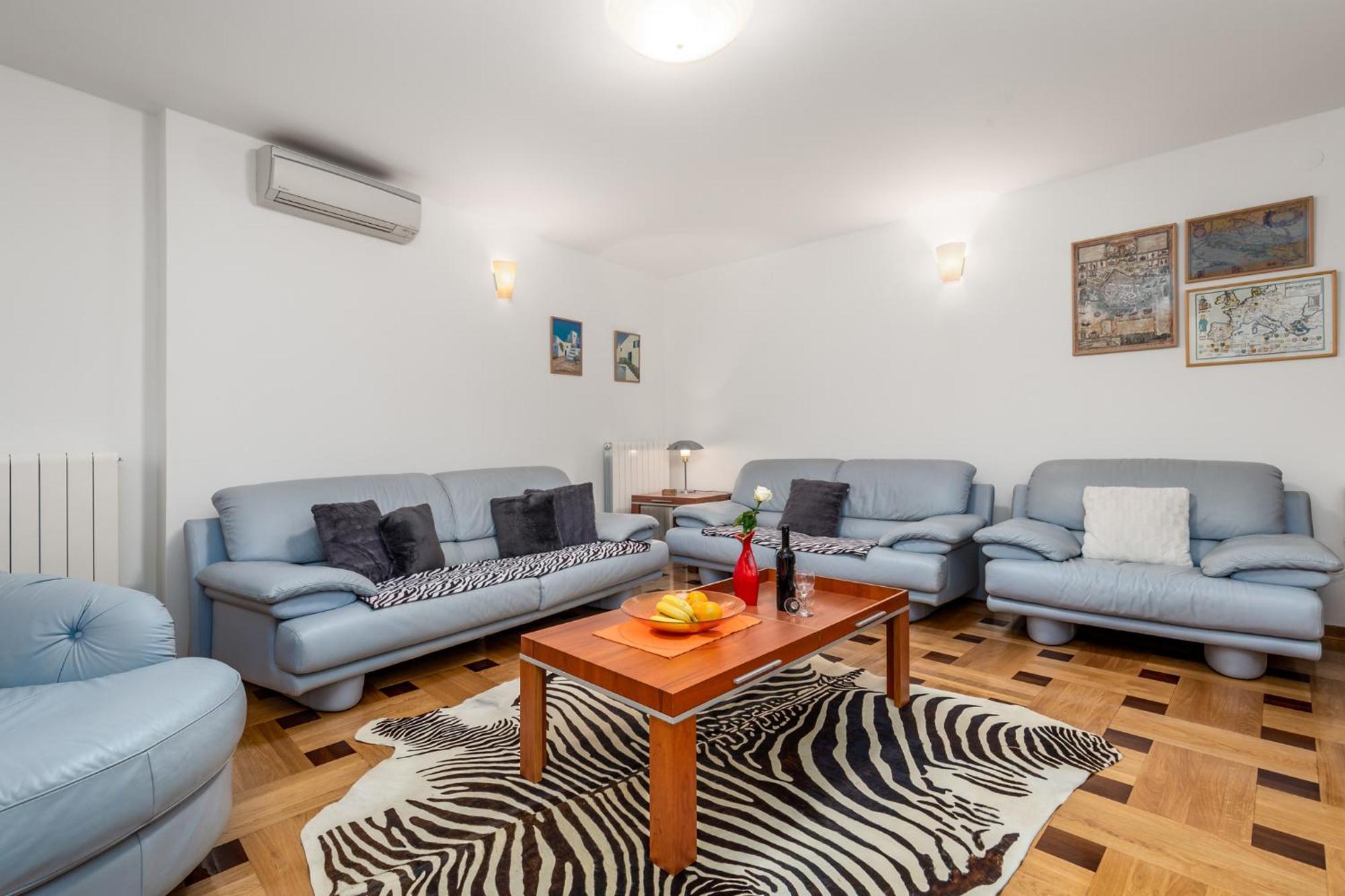 Lux Apartmani Опатия Экстерьер фото